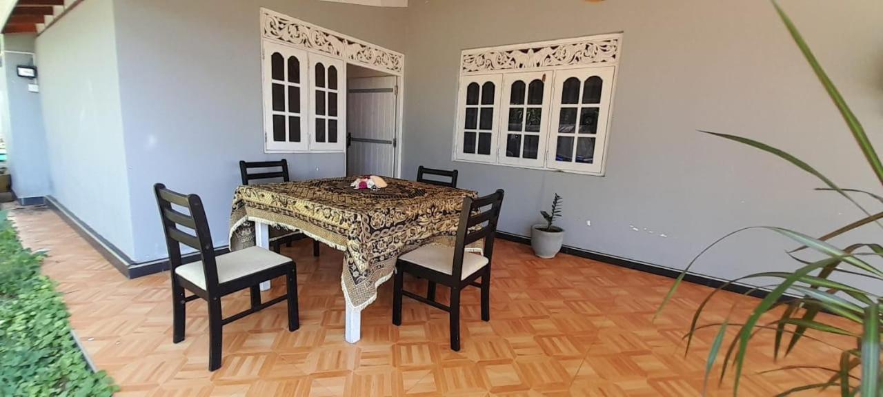 Tehan Homestay Dikwella Chambre photo