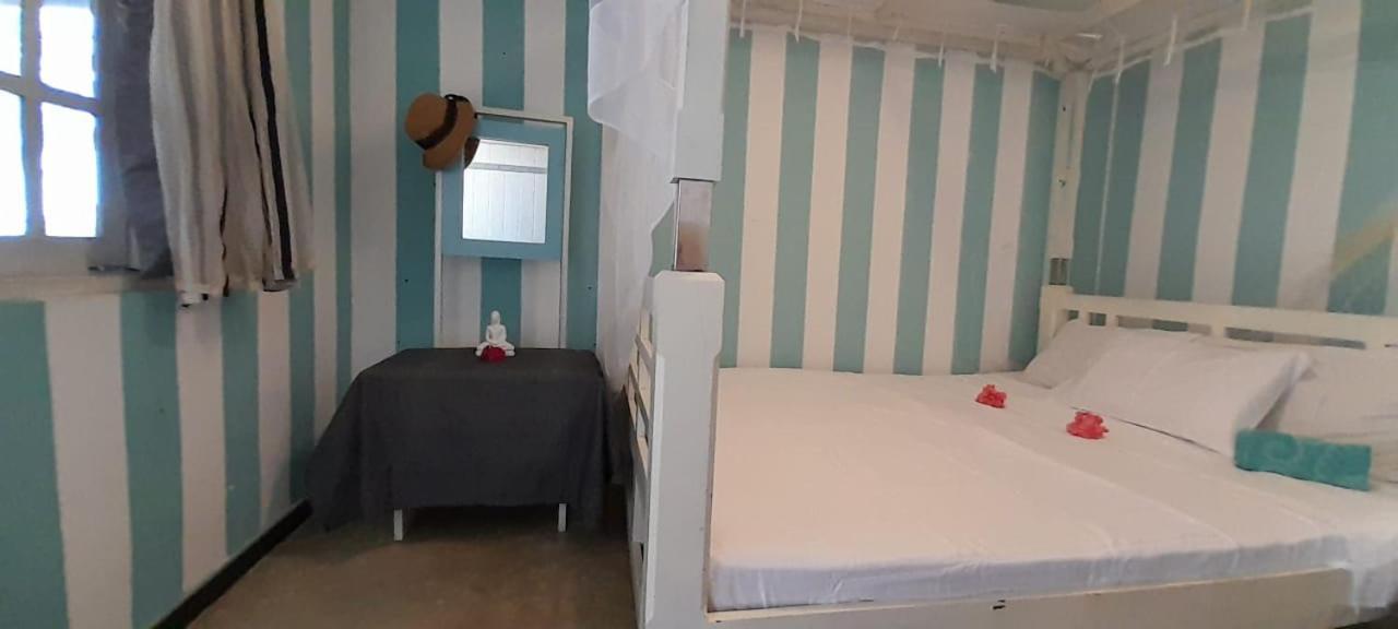Tehan Homestay Dikwella Chambre photo